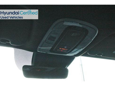 Certified 2025 Hyundai Elantra SEL FWD image 22