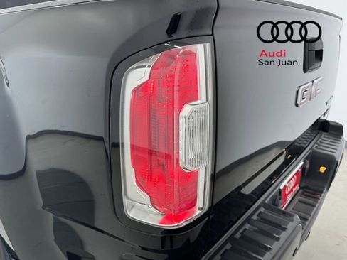 Used 2019 GMC Canyon Denali RWD image 11