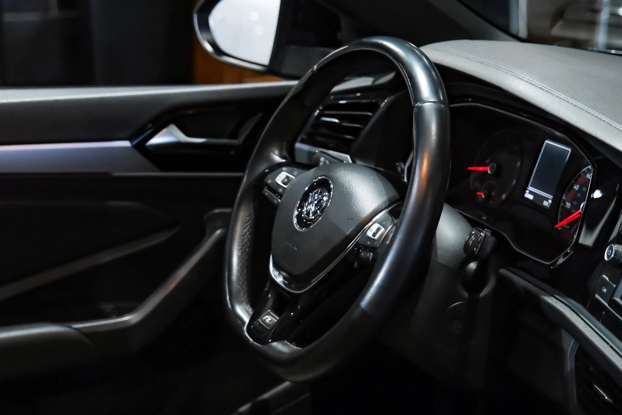 Used 2019 Volkswagen Jetta R-Line FWD image 17