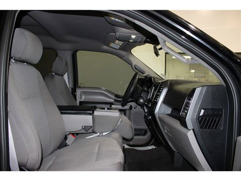 Used 2020 Ford F150 XLT image 22