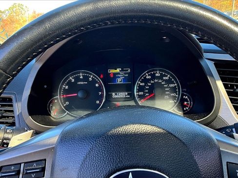 Used 2013 Subaru Outback 2.5i Limited w/ Moonroof Pkg image 17