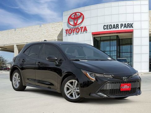 Used 2022 Toyota Corolla SE image 1