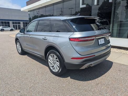 Certified 2024 Lincoln Corsair AWD image 4