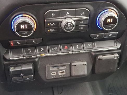 Used 2020 Chevrolet Silverado 1500 LT w/ All-Star Edition image 16