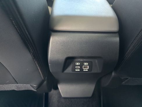 Used 2024 Subaru Crosstrek 2.0i Premium image 15