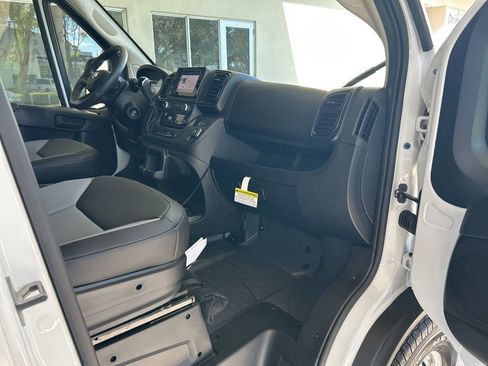 New 2026 RAM ProMaster 2500 image 18