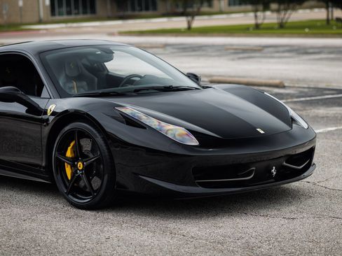 Used 2012 Ferrari 458 Italia Coupe RWD image 29