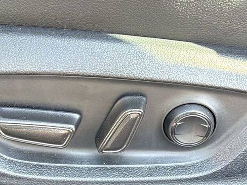 Used 2024 Toyota Camry SE FWD image 18