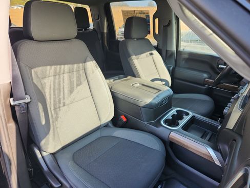 Used 2021 Chevrolet Silverado 2500 LT w/ Convenience Package image 32