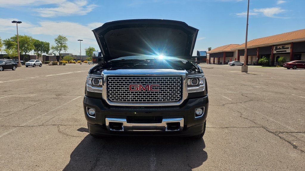 Used 2015 GMC Sierra 3500 Denali w/ Duramax Plus Package AWD/4WD image 44