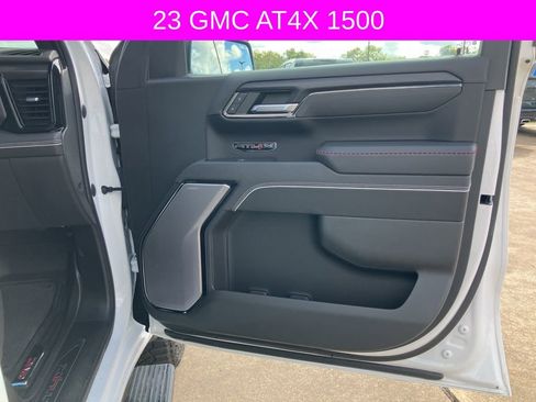 Used 2023 GMC Sierra 1500 AT4X image 12