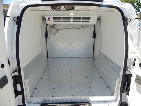 Used 2021 Nissan NV200 S FWD image 3
