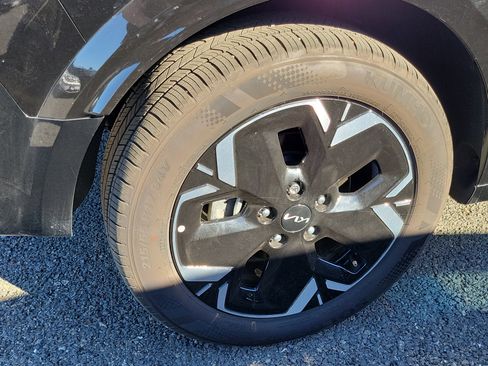 Used 2025 Kia Niro Wind image 4