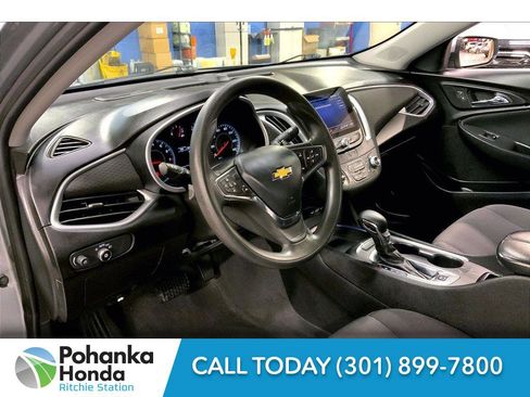 Used 2023 Chevrolet Malibu LT image 14