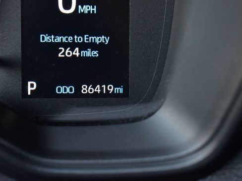 Used 2021 Toyota Corolla LE FWD image 29