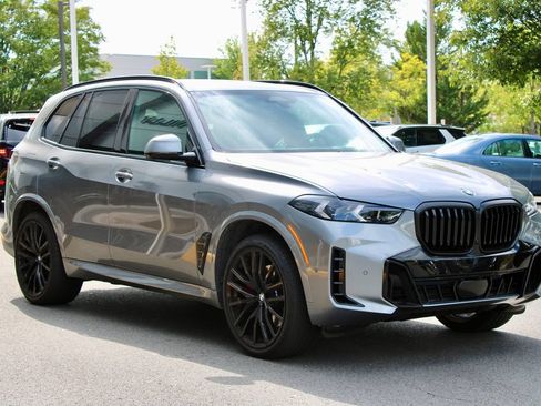 Used 2026 BMW X5 xDrive40i w/ M Sport Package AWD/4WD image 2