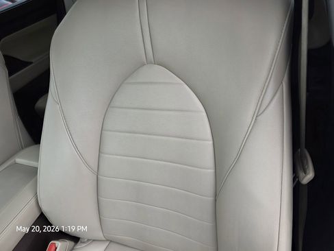 Used 2021 Toyota Highlander XLE FWD image 15