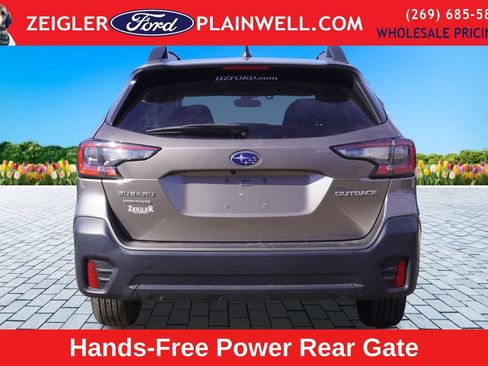 Used 2022 Subaru Outback Premium image 4