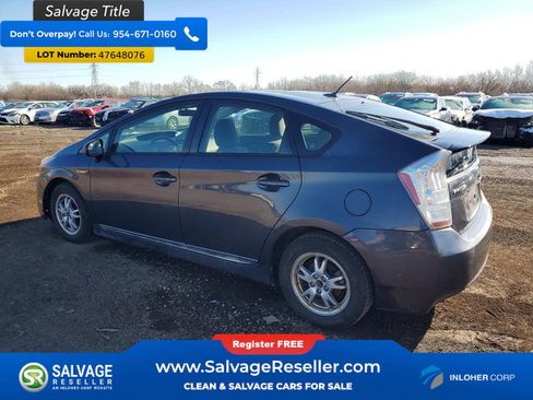 Used 2011 Toyota Prius Three image 3