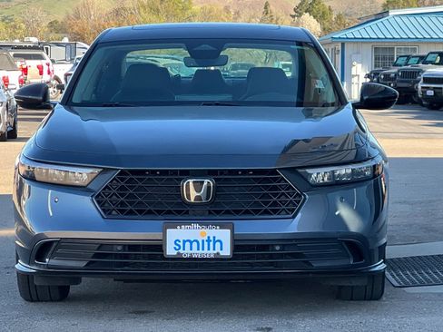 Used 2024 Honda Accord EX-L image 10