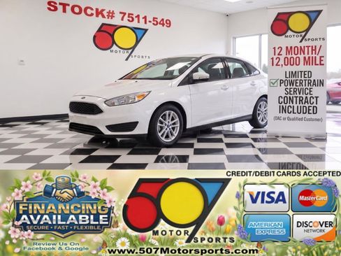 Used 2017 Ford Focus SE FWD image 1