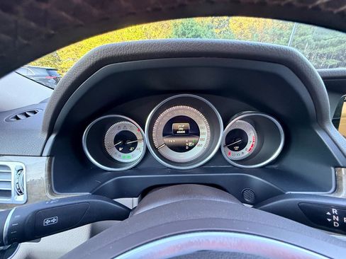 Used 2016 Mercedes-Benz E 350 Sedan image 18