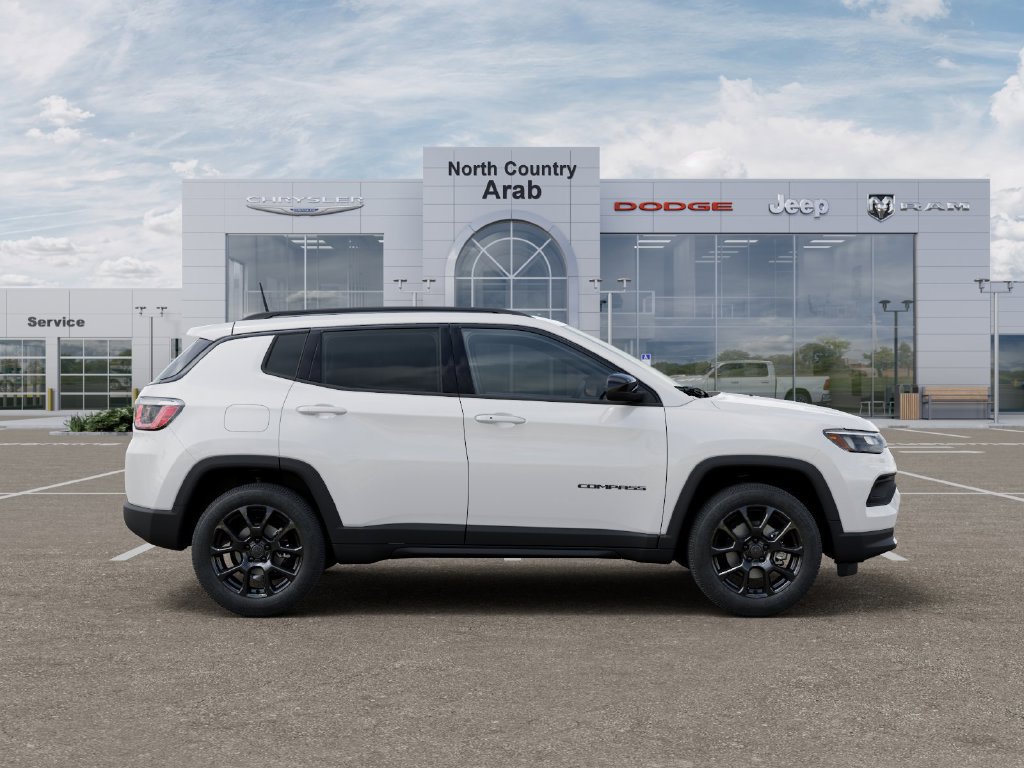 New 2026 Jeep Compass Latitude w/ Sun and Sound Group AWD/4WD image 26