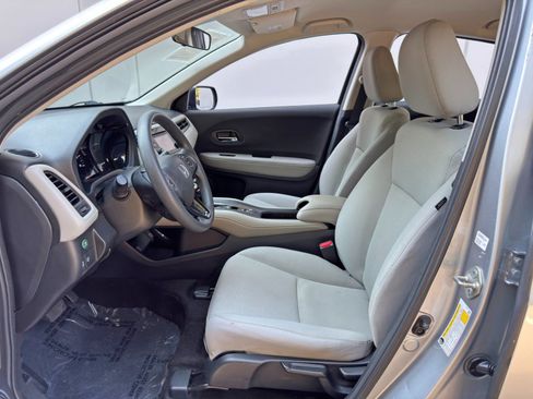 Used 2020 Honda HR-V LX image 14