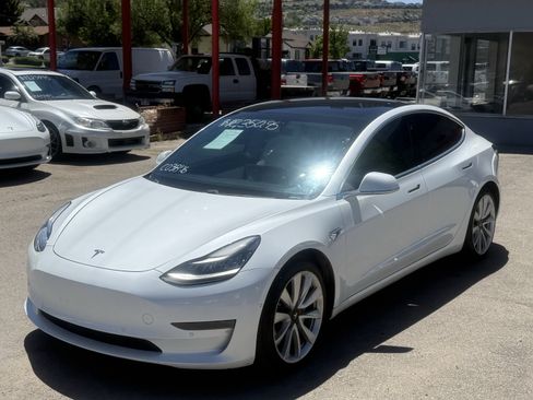 Used 2020 Tesla Model 3 Standard Range Plus RWD image 8