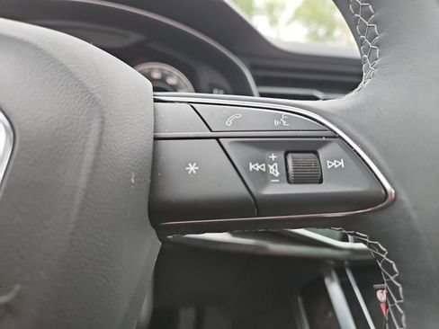 Used 2025 Audi Q7 3.0T Premium Plus AWD/4WD image 25