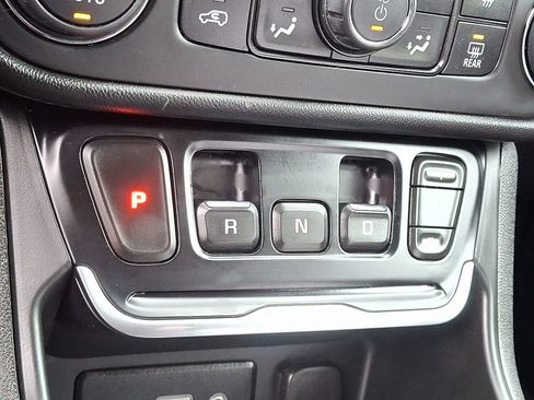 Used 2018 GMC Terrain SLE w/ Driver Convenience Package image 22