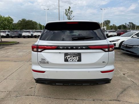 New 2026 Nissan Rogue SL AWD/4WD image 4