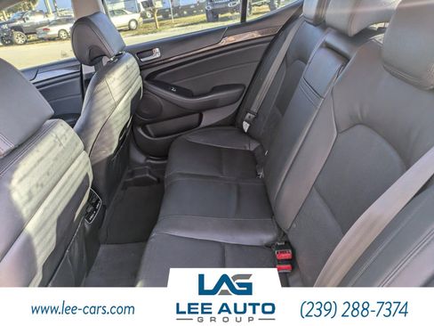 Used 2016 Kia Cadenza Premium image 10