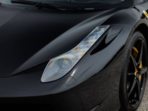 Used 2012 Ferrari 458 Italia Coupe RWD image 34