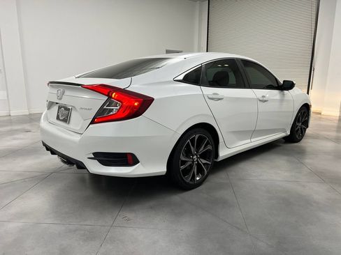 Used 2019 Honda Civic Sport image 9