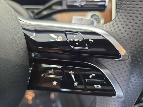 Certified 2025 Mercedes-Benz C 300 Sedan image 23