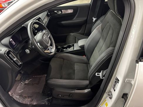 Used 2023 Volvo C40 P8 Recharge Ultimate AWD/4WD image 10