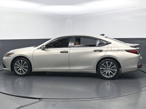 Used 2019 Lexus ES 300h w/ Premium Package FWD image 8
