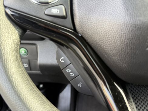 Used 2018 Honda HR-V EX image 21