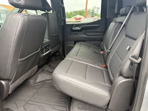 Used 2024 GMC Sierra 1500 SLT w/ SLT Premium Package AWD/4WD image 10