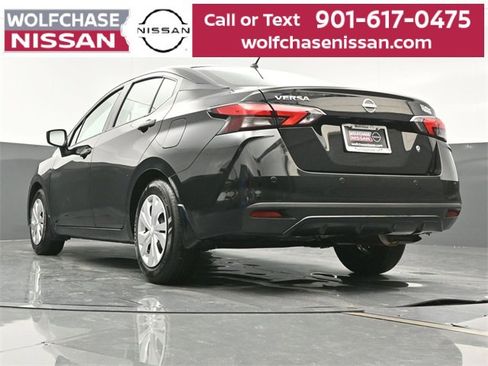 Used 2025 Nissan Versa S w/ Trunk Package image 25