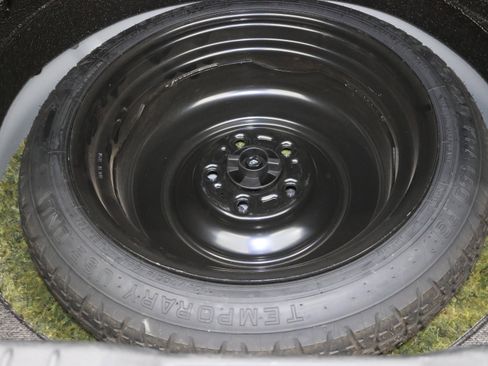 Used 2024 MAZDA MAZDA3 s image 25