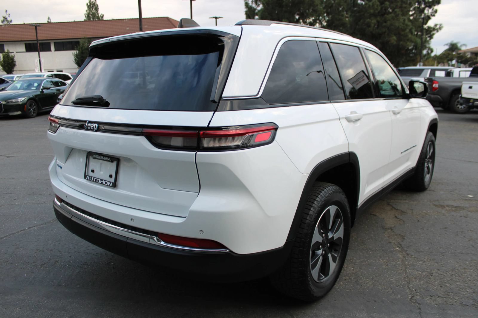 Used 2022 Jeep Grand Cherokee Limited 4xe AWD/4WD image 34