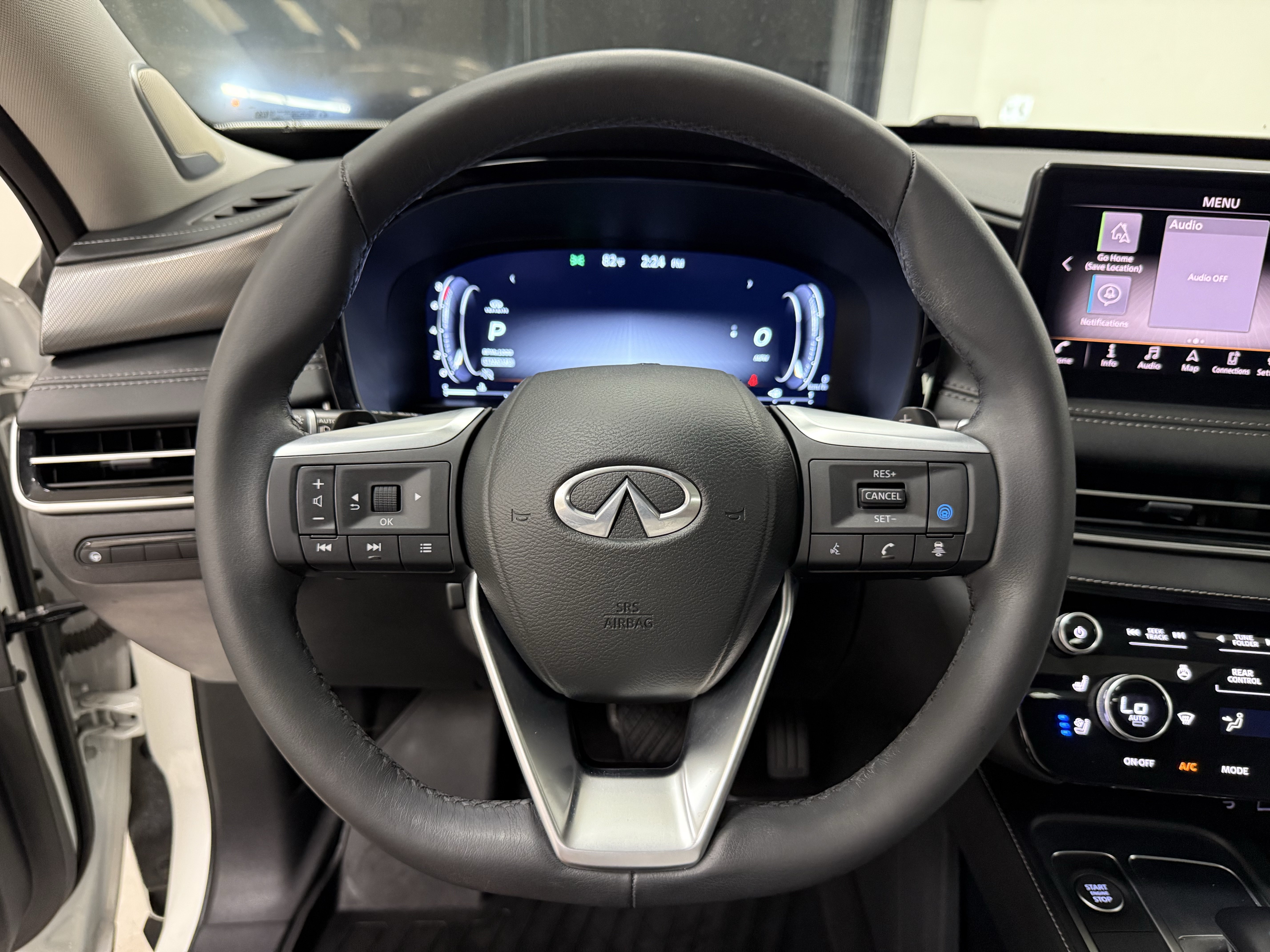 Certified 2024 INFINITI QX60 Luxe w/ Performance Audio Package FWD image 18