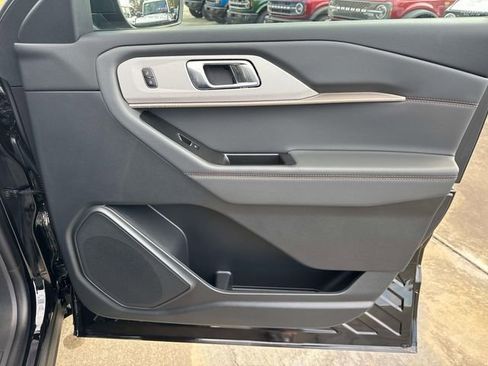 New 2026 Ford Explorer Active w/ Active Comfort Package image 15