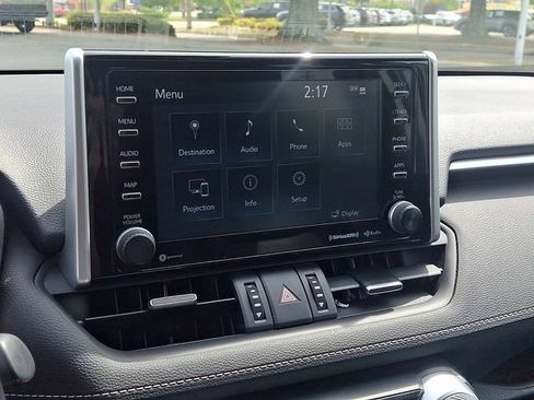 Used 2019 Toyota RAV4 Limited FWD image 17