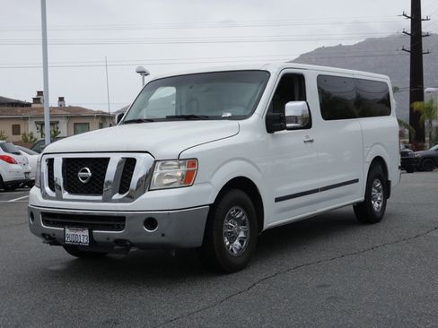 Used 2016 Nissan NV 3500 SL image 8
