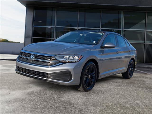 Used 2022 Volkswagen Jetta SE w/ Panoramic Sunroof Package FWD image 5