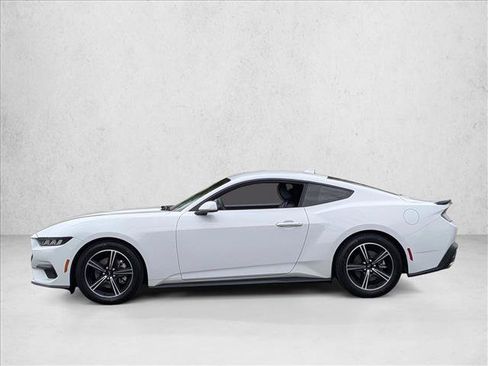 Used 2024 Ford Mustang Coupe RWD image 9