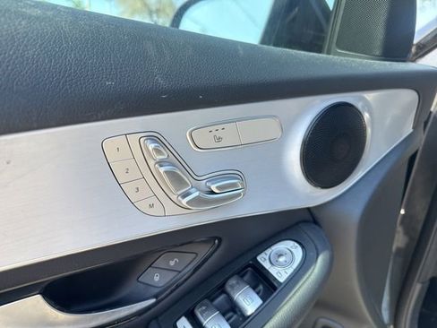 Used 2022 Mercedes-Benz GLC 300 w/ Premium Package Lite image 14